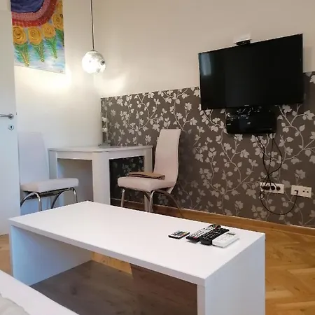 شقة Natasa بلغراد